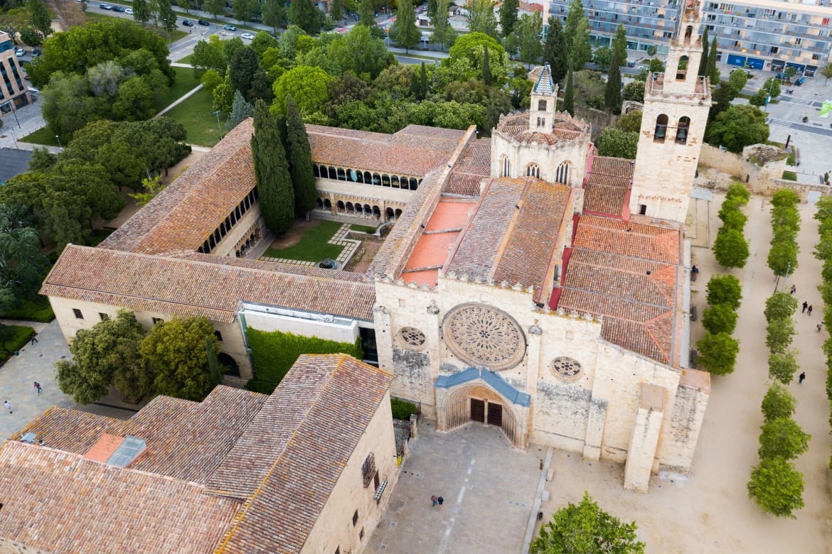 Consultor de marketing digital y SEO trabajando en una estrategia para empresas de Sant Cugat del Vallès.