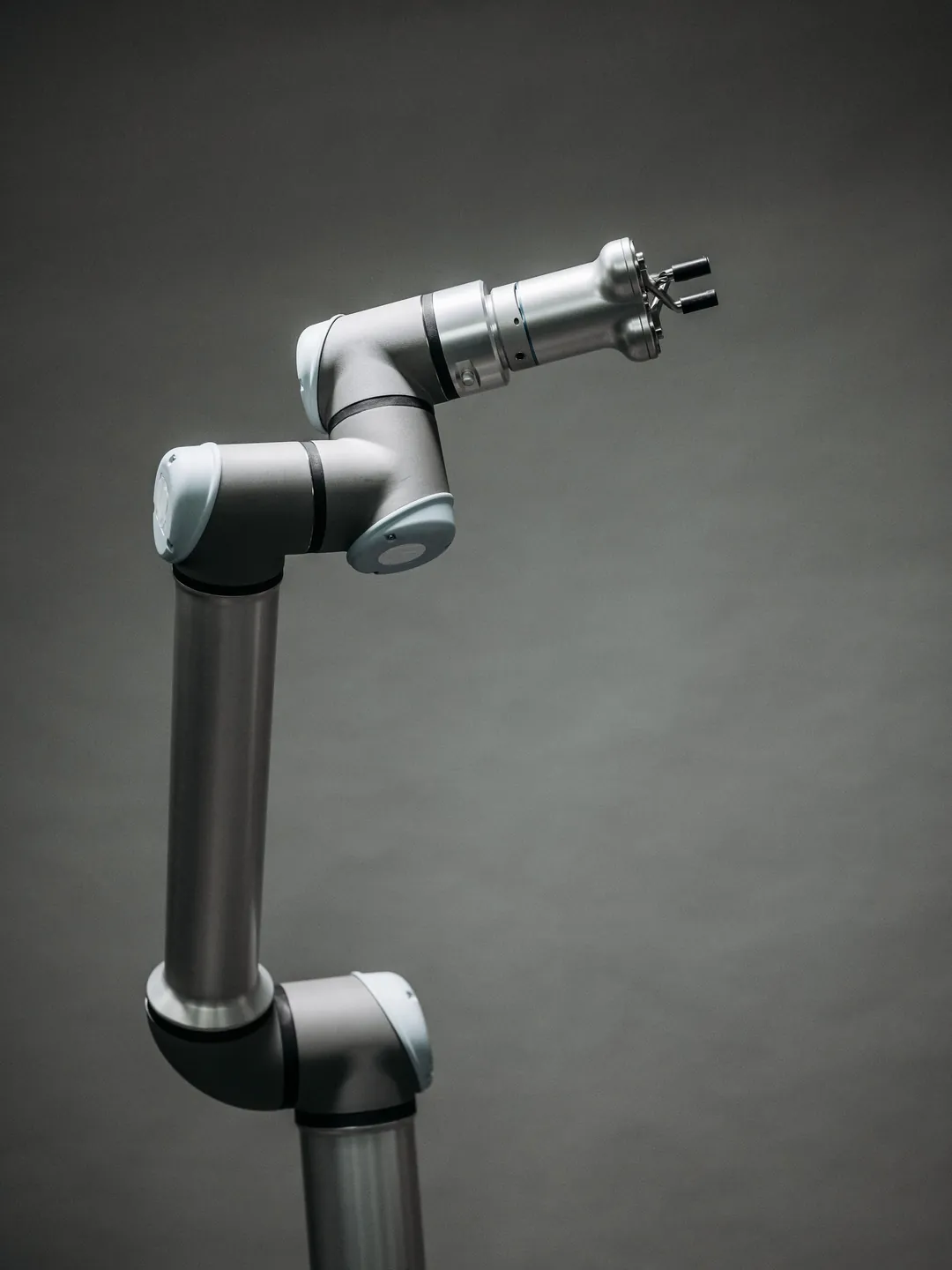 Brazo robótico industrial para la automatización de procesos